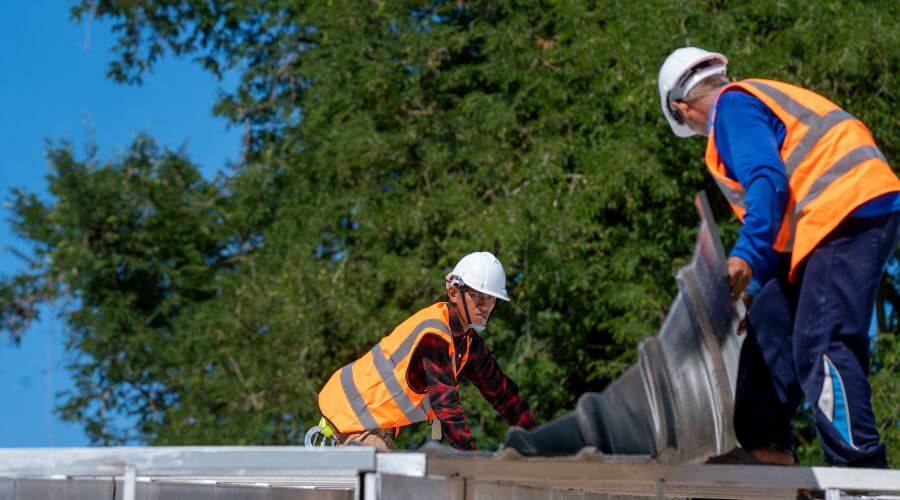 Professional residential roofers in Pipestem, WV